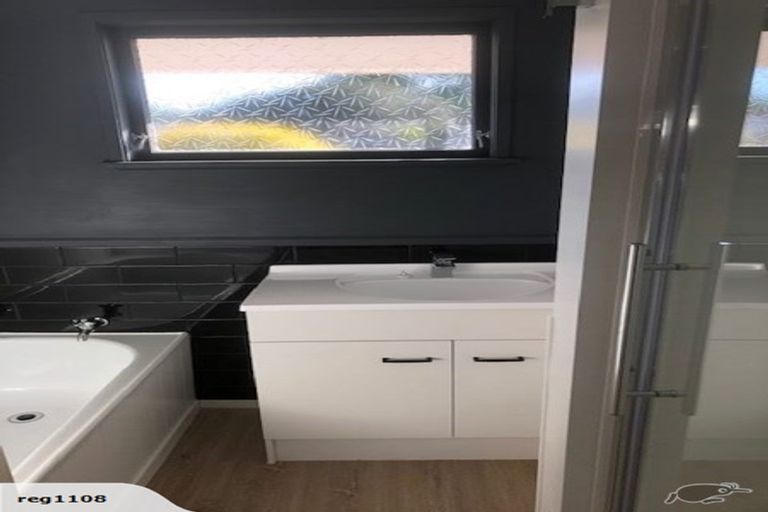 Photo of property in 212 Sandwich Road, St Andrews, Hamilton, 3200