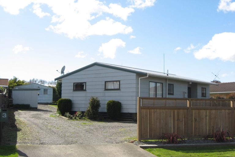 Photo of property in 3 Mansell Crescent, Bulls, 4818