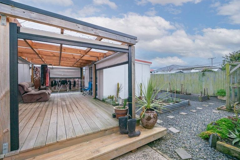 Photo of property in 7 Fawcett Street, South Dunedin, Dunedin, 9012