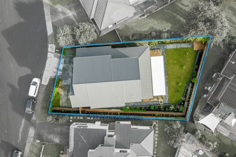 Photo of property in 7 Marlin Street, West Harbour, Auckland, 0618