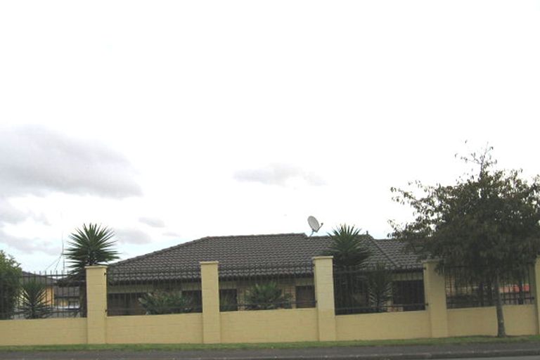 Photo of property in 20/197 Royal Road, Massey, Auckland, 0614