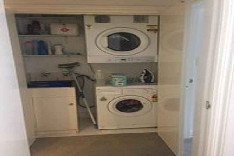 Photo of property in 323b Mount Eden Road, Mount Eden, Auckland, 1024
