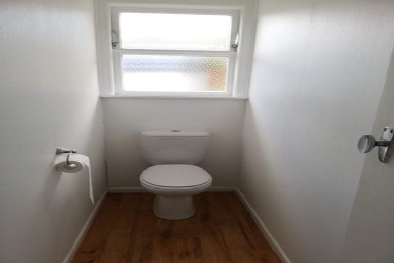 Photo of property in 17 Cypress Drive, Maungaraki, Lower Hutt, 5010