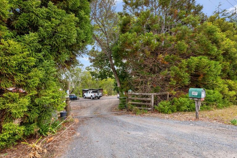 Photo of property in 107 Puke Road, Kumeu, 0891