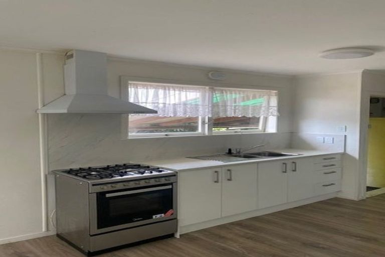 Photo of property in 54 Union Road, Howick, Auckland, 2014