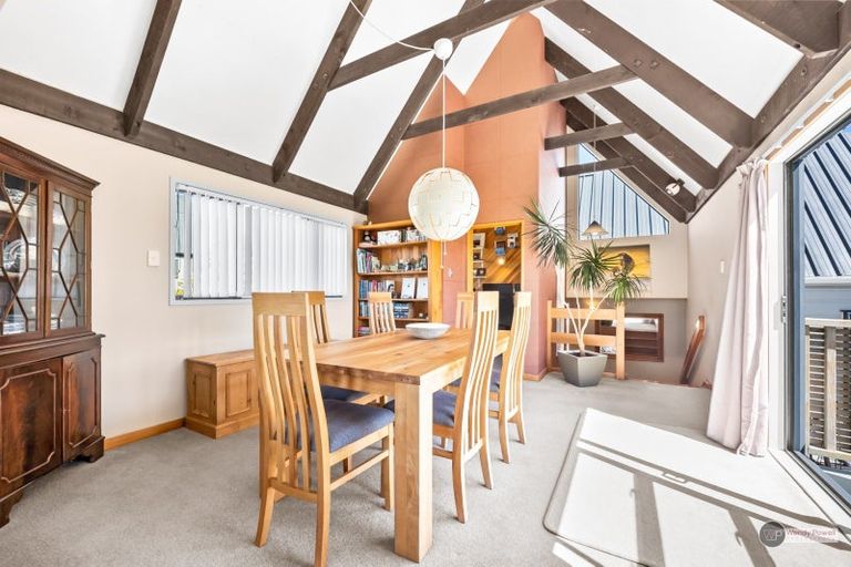 Photo of property in 75 Cypress Drive, Maungaraki, Lower Hutt, 5010