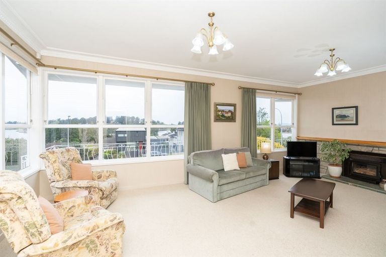 Photo of property in 135 Lake Crescent, Hamilton Lake, Hamilton, 3204