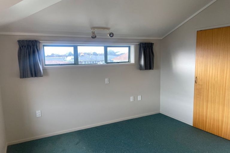 Photo of property in 79 Rangiora Avenue, Roslyn, Palmerston North, 4414
