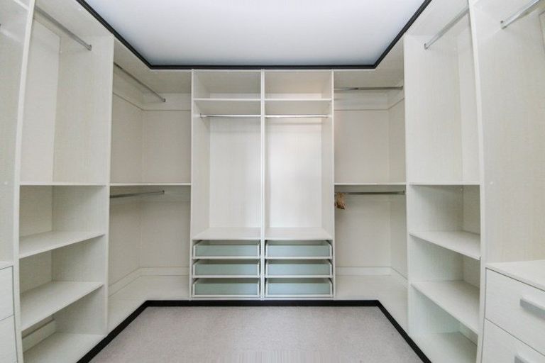 Photo of property in 30 Cherrywood Crescent, Northpark, Auckland, 2013