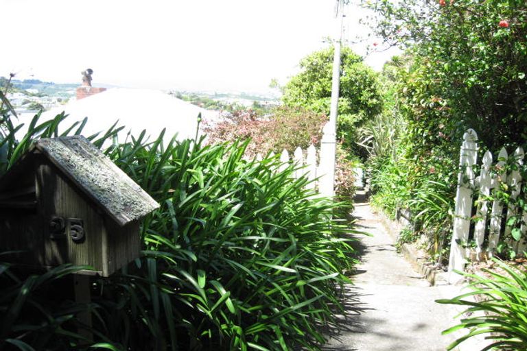 Photo of property in 25 Hinau Road, Hataitai, Wellington, 6021