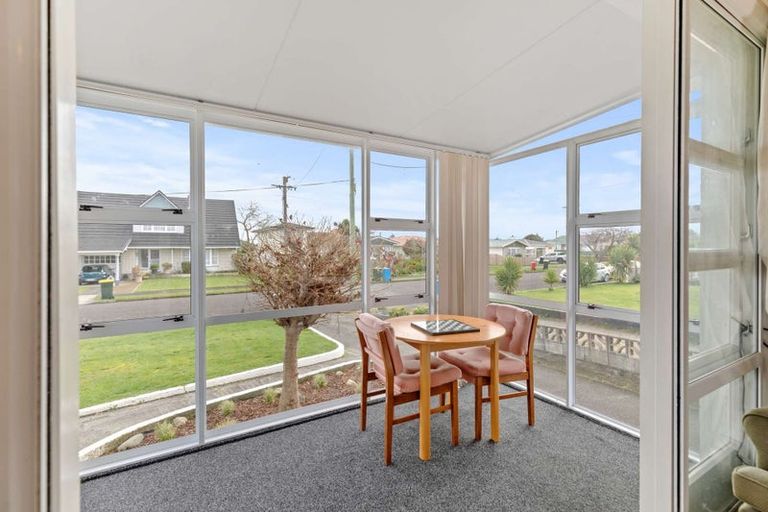 Photo of property in 10 Tawa Street, Levin, 5510