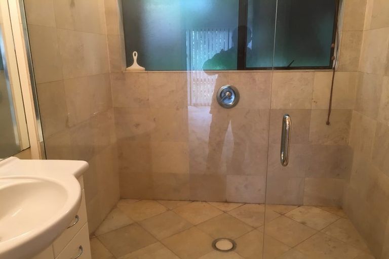 Photo of property in 86 Hattaway Avenue, Bucklands Beach, Auckland, 2012