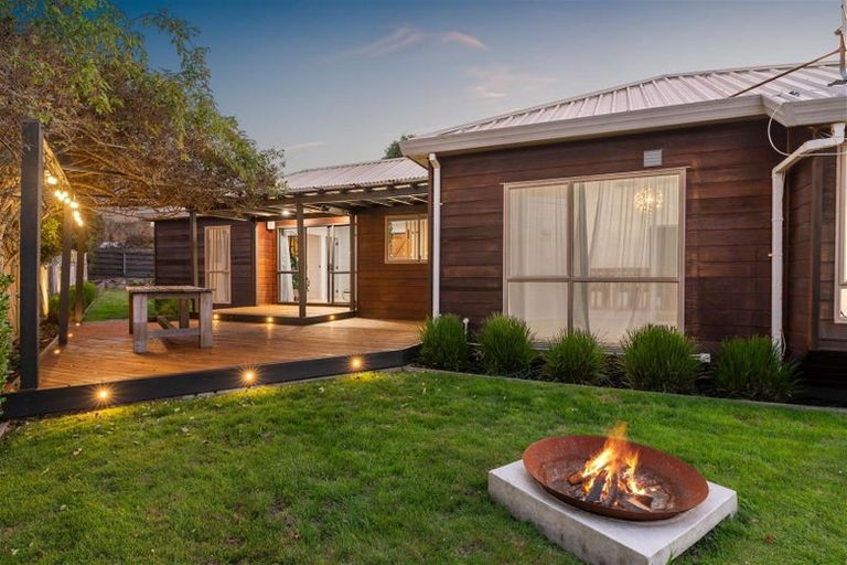 Photo of property in 13 Thelma Place, Lynmore, Rotorua, 3010