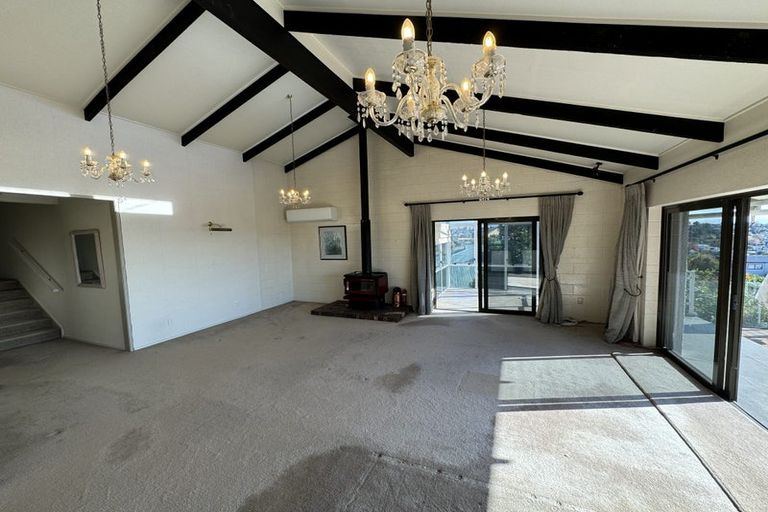 Photo of property in 16 Pounamu Place, Shelly Park, Auckland, 2014