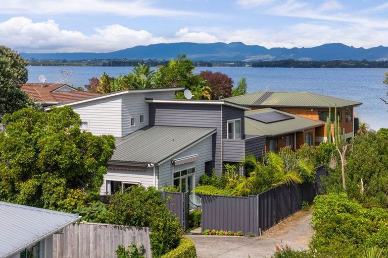 Photo of property in 35 Waione Avenue, Athenree, Waihi Beach, 3177