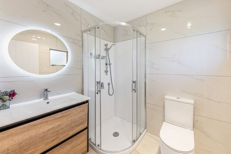 Photo of property in 33 Gala Place, Henderson, Auckland, 0612