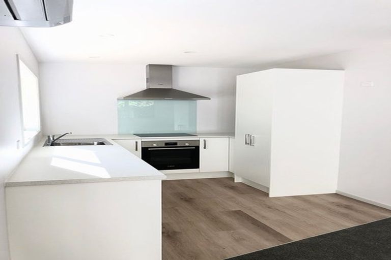 Photo of property in 42 Elliston Crescent, Stanmore Bay, Whangaparaoa, 0932