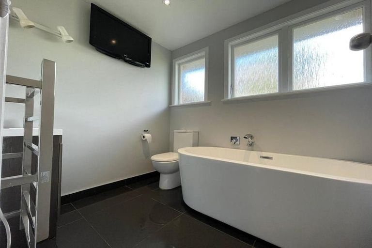 Photo of property in Tuscany Towers, 3/1 Ambrico Place, New Lynn, Auckland, 0600