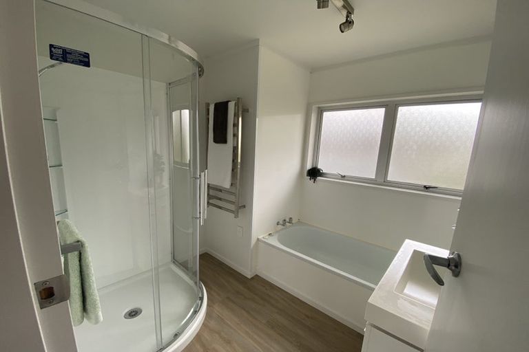 Photo of property in 53 Marellen Drive, Red Beach, 0932