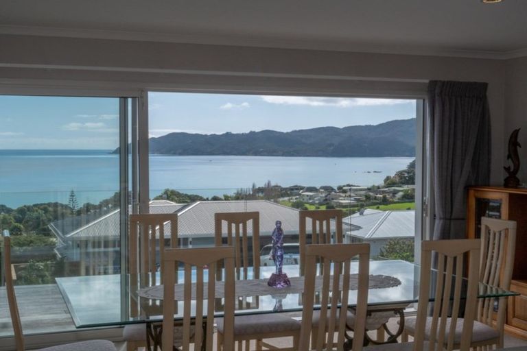 Photo of property in 6 Christine Drive, Coopers Beach, 0420