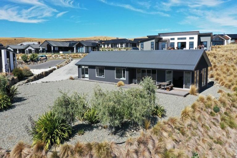 Photo of property in 22 Mistake Drive, Lake Tekapo, 7999