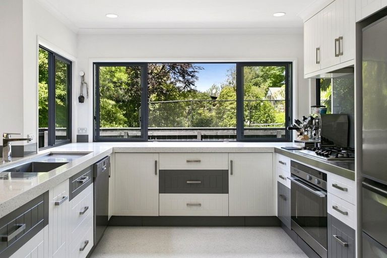 Photo of property in 34 Matuku Street, Two Mile Bay, Taupo, 3330