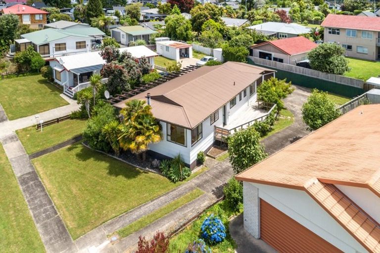 Photo of property in 9 Kauri Place, Tairua, 3508
