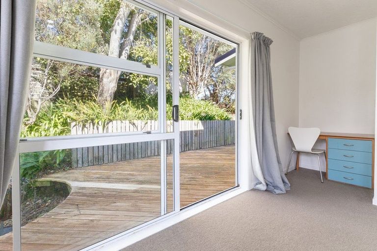 Photo of property in 33 Rimu Road, Raumati Beach, Paraparaumu, 5032
