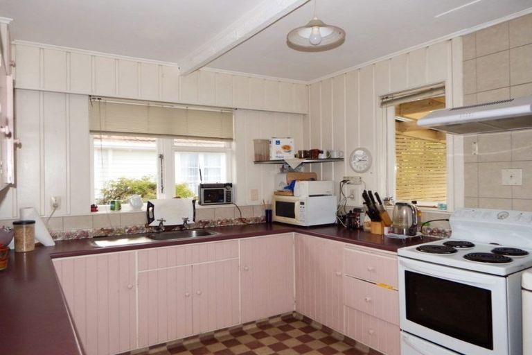 Photo of property in 81 Alexandra Street, Marton, 4710