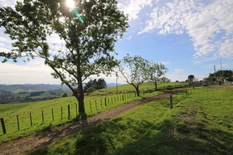 Photo of property in 229 Pakaru Road, Kawakawa, 0282