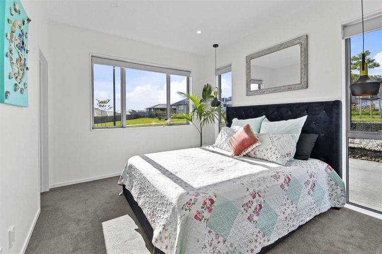 Photo of property in 16 Wingfield Road, Pokeno, 2402