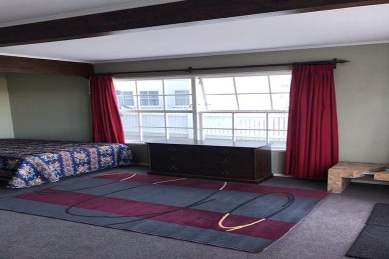 Photo of property in 64 Rama Crescent, Khandallah, Wellington, 6035