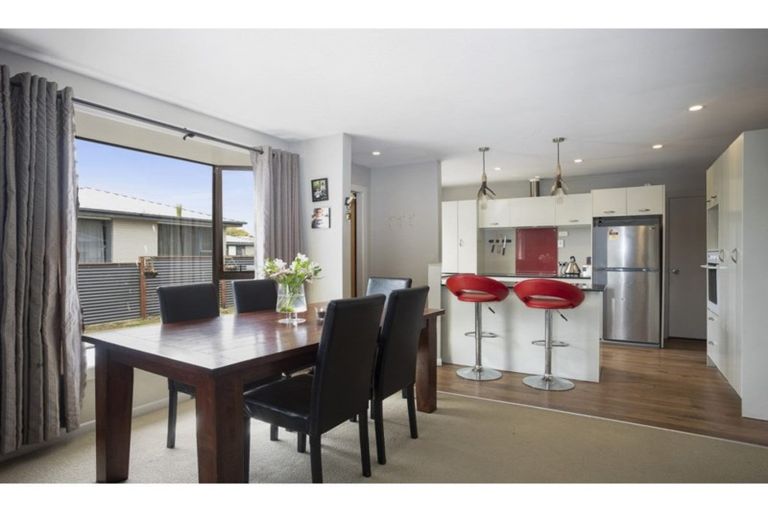 Photo of property in 15 Holloway Street, Waikiwi, Invercargill, 9810