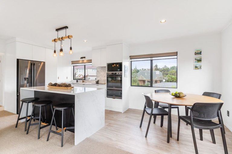 Photo of property in 1/19 Drome View Place, Beach Haven, Auckland, 0626