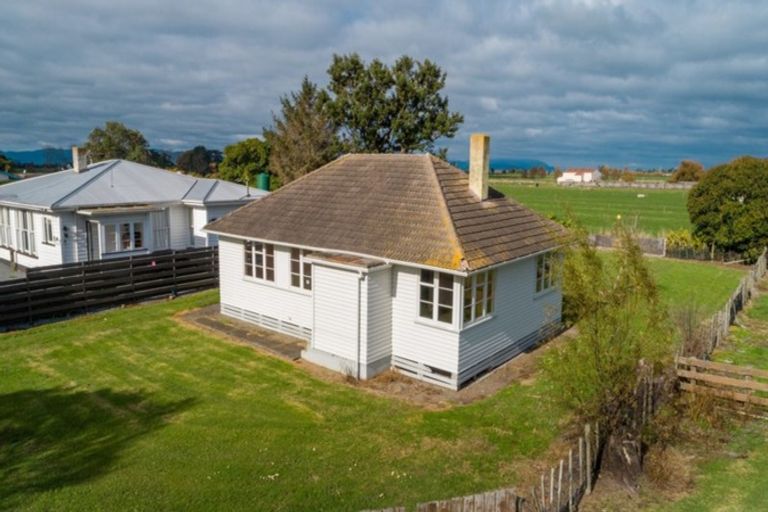 Photo of property in 8 Orchard East Road, Ngatea, 3503