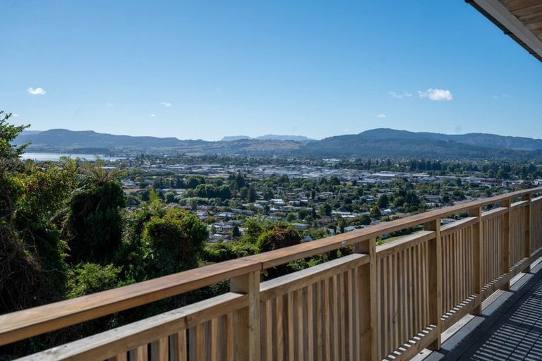 Photo of property in 25 Russell Crescent, Western Heights, Rotorua, 3015