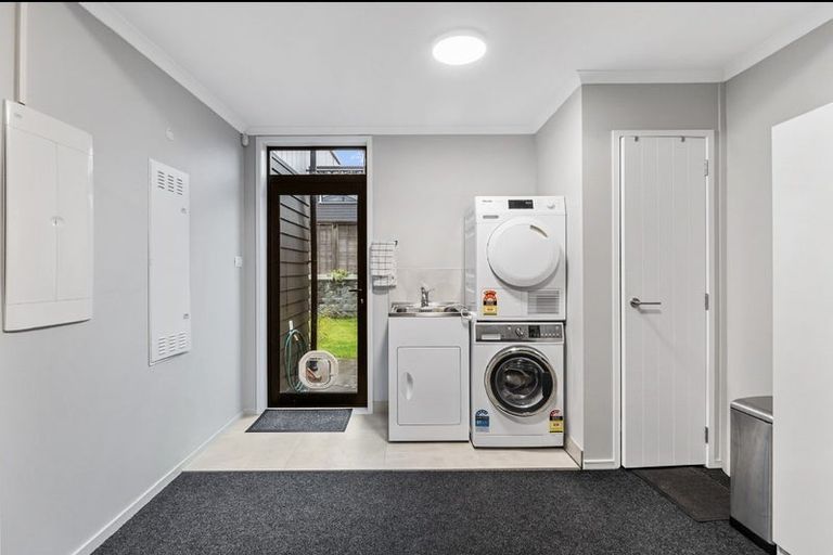 Photo of property in 8 Killick Place, Long Bay, Auckland, 0630