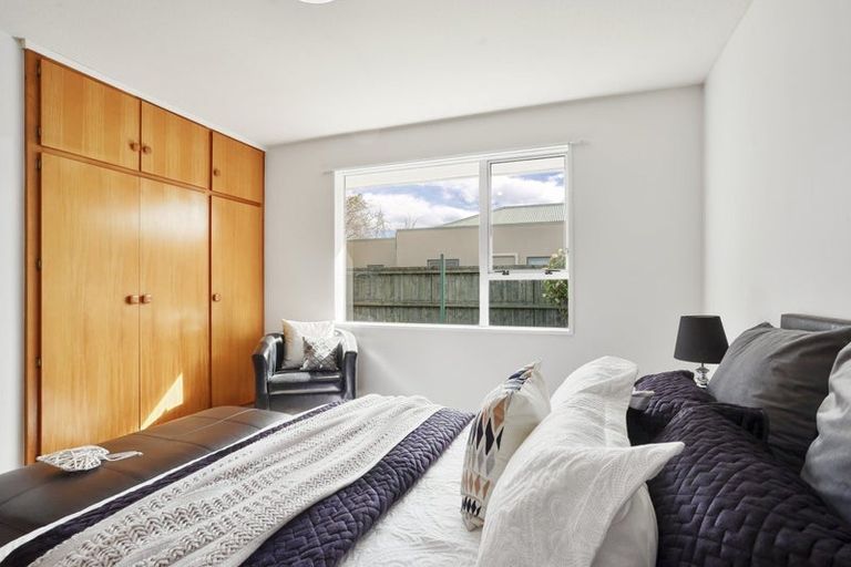 Photo of property in 3/303 Burwood Road, Burwood, Christchurch, 8083