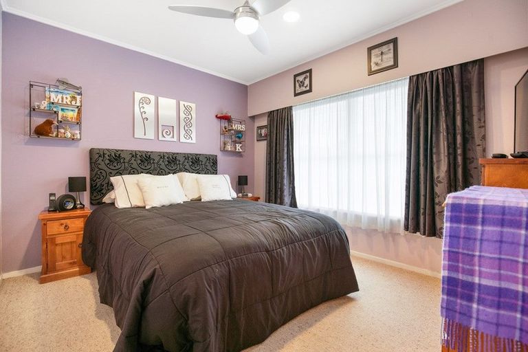 Photo of property in 1/30 Dale Crescent, Pakuranga, Auckland, 2010