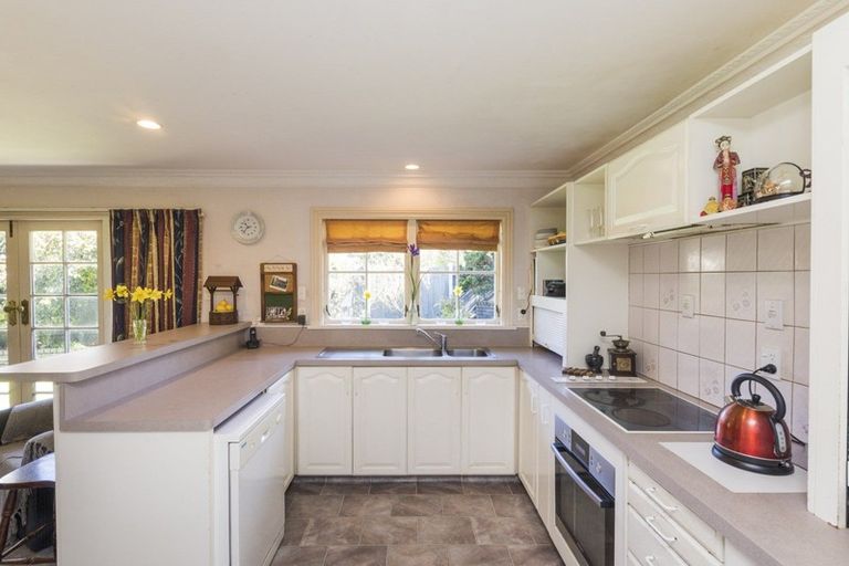 Photo of property in 54 Waterloo Crescent, Hokowhitu, Palmerston North, 4410