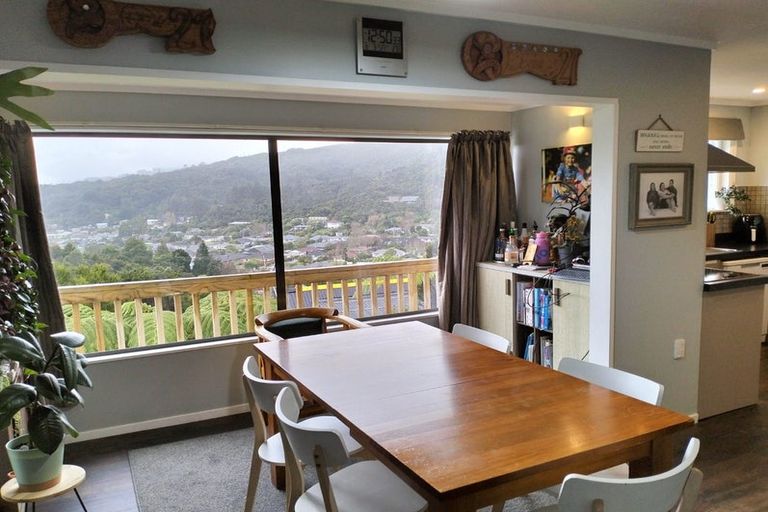 Photo of property in 27 Ngahere Street, Stokes Valley, Lower Hutt, 5019