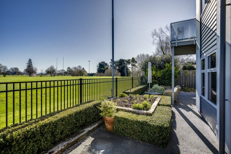 Photo of property in 12 Bray Place, Havelock North, 4130