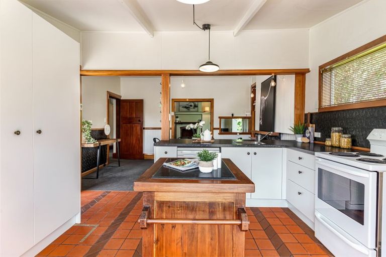 Photo of property in 37 Aylmer Street, Somerfield, Christchurch, 8024