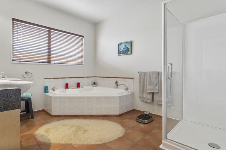 Photo of property in 42 Sovereign Drive, Papamoa Beach, Papamoa, 3118