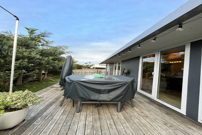 Photo of property in 13 Sea View Terrace, Cockle Bay, Auckland, 2014