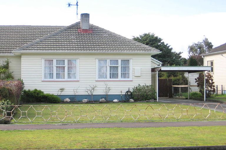 Photo of property in 37 Millar Street, Terrace End, Palmerston North, 4410