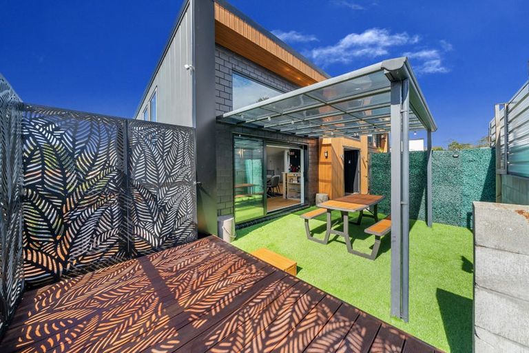 Photo of property in 6 Mara Waina Place, Swanson, Auckland, 0614