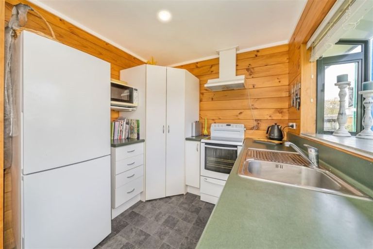 Photo of property in 14a Thackeray Street, Trentham, Upper Hutt, 5018