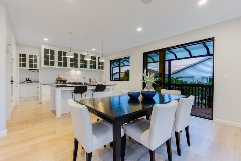 Photo of property in 21 Tawatawa Street, Long Bay, Auckland, 0630