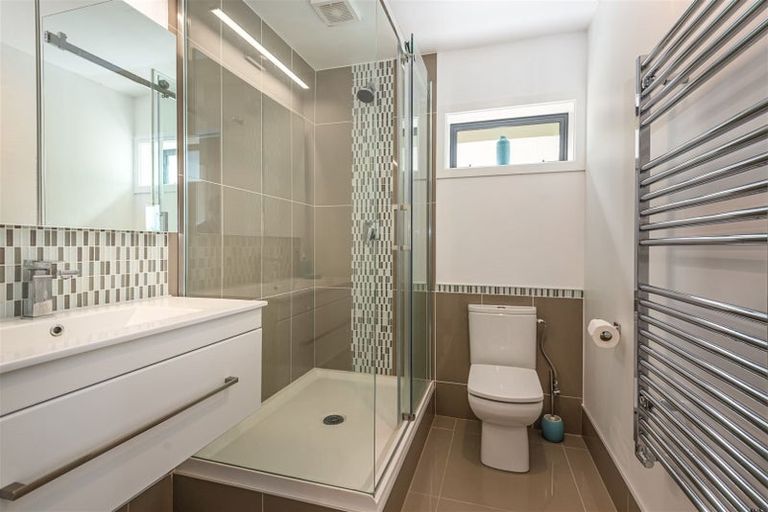 Photo of property in 11 Mortens Lane, Mount Pleasant, Christchurch, 8081